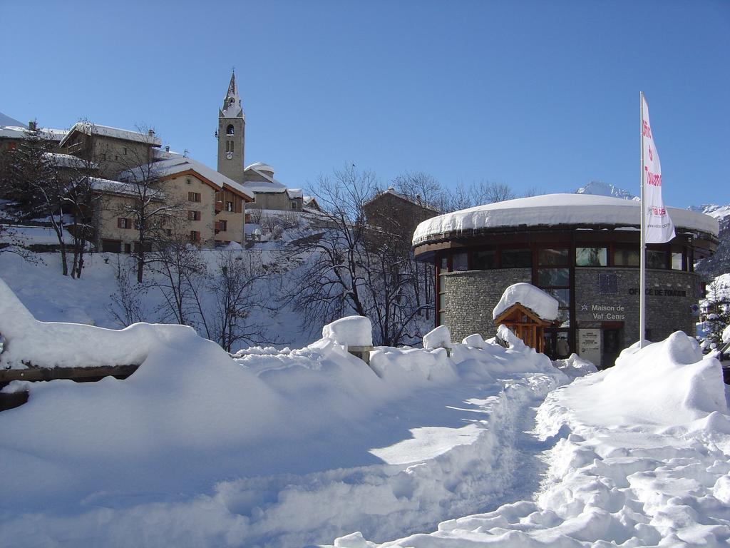 La Joubarde Apartment Lanslevillard Cameră foto