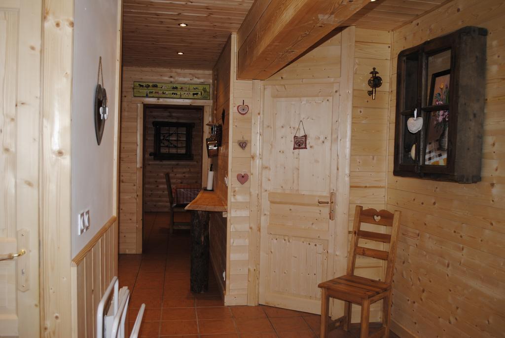 La Joubarde Apartment Lanslevillard Cameră foto